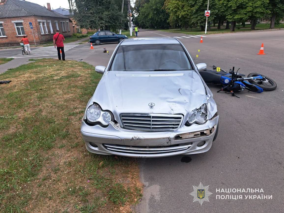 У Ромнах нетверезий водій спричинив ДТП: двоє 15-річних підлітків травмувалися