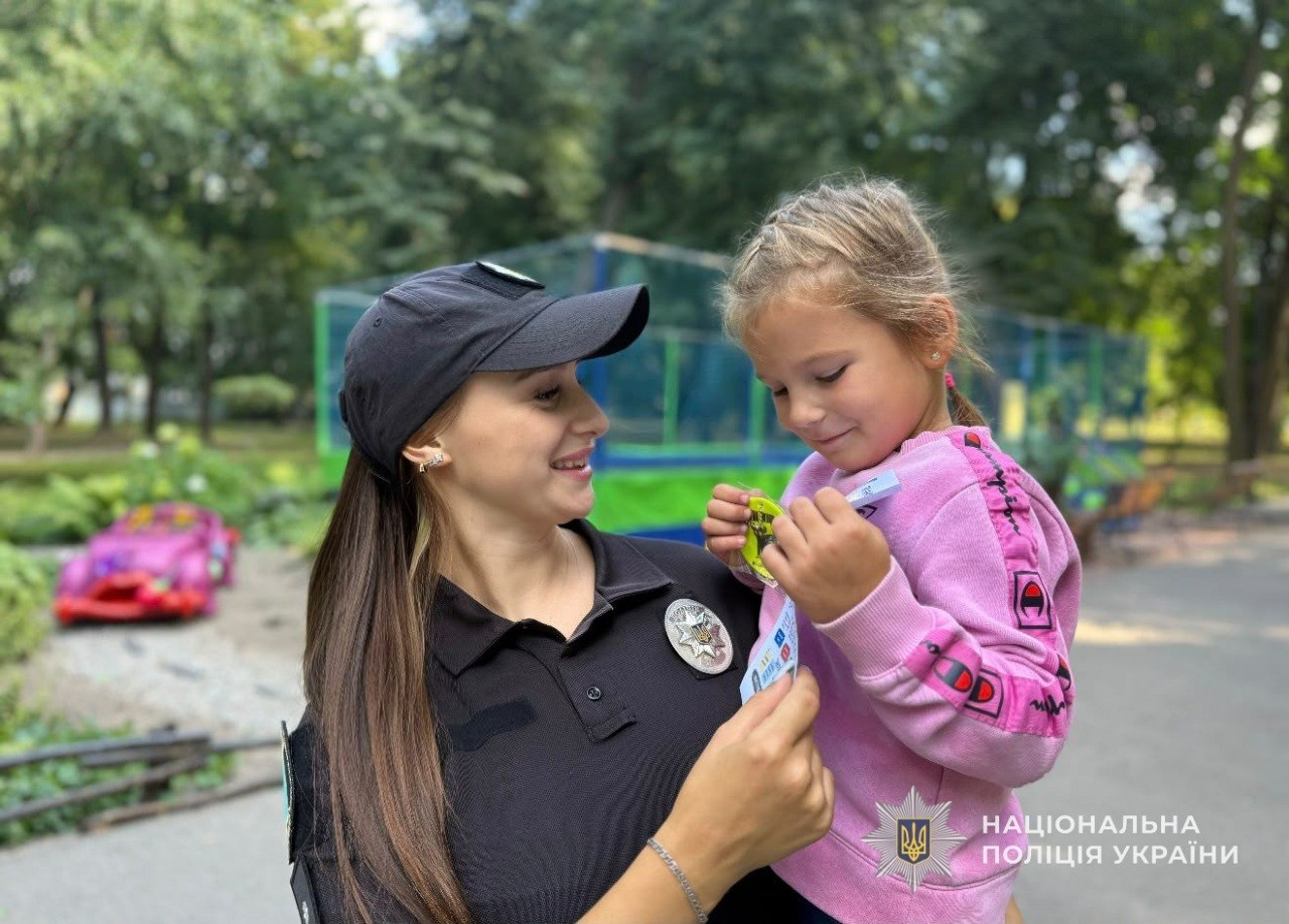 У Ромнах поліцейські нагадали дітям правила безпечного відпочинку
